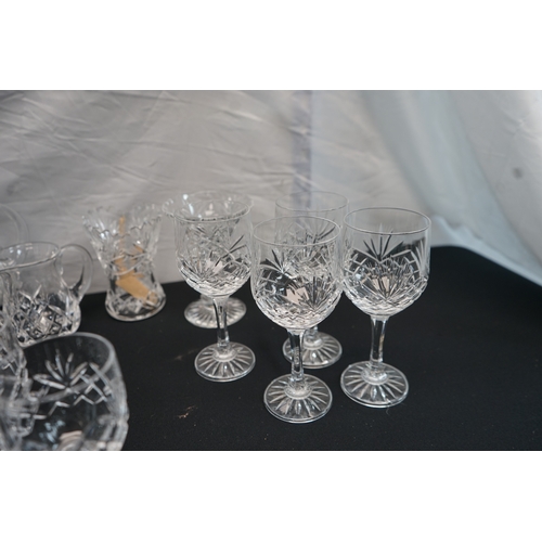 361 - Mixed lot of glass wave to include Various wine glasses Jugs / rases etc.