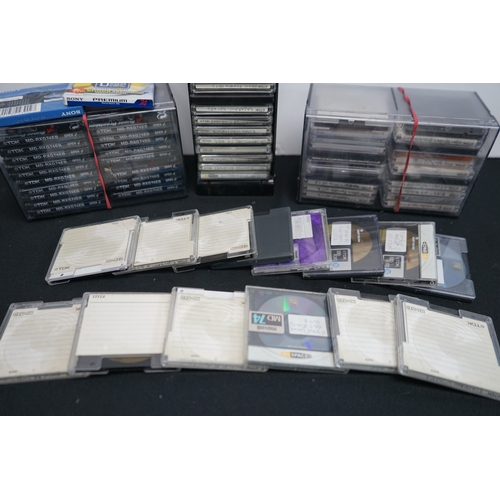 450 - Lot of mini discs