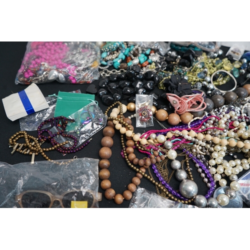 467 - Lot of Costume Jewellery etc