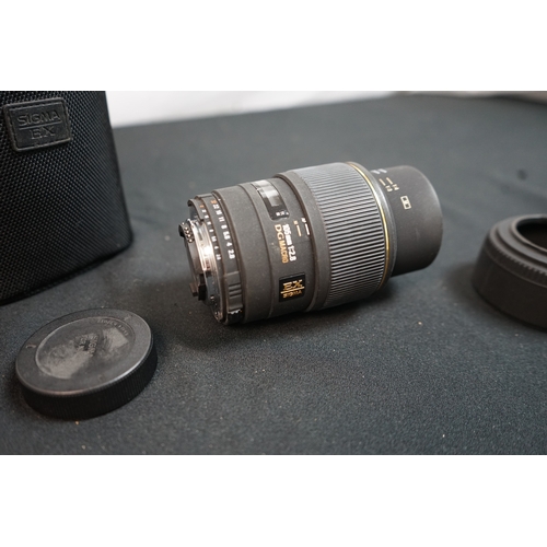 63 - Sigma 105mm 1:2:8 DG macro Camera Lens