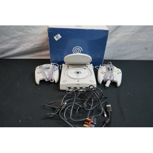 67 - Boxed Sega Dreamcast