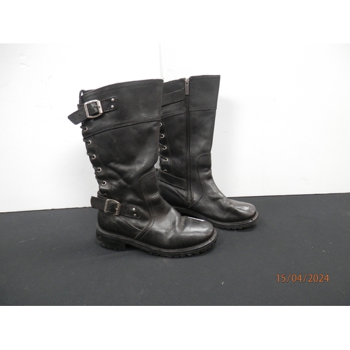 1237 - Womens Leather side zip up and rear lace up Harley Davidson boots UK size:7.5