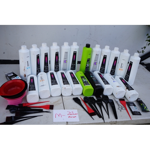 1280 - Good lot of 25 Hair products and 19 Hair tools