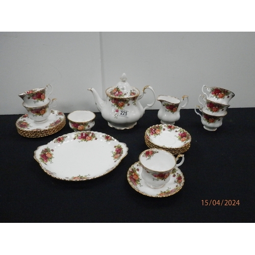 1225 - Royal Albert Old Country Roses Tea set x22 pc