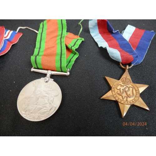 113 - Group of Second World War Medals