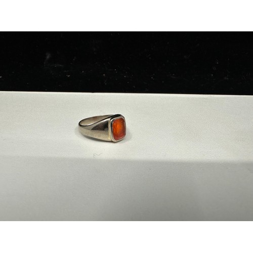 1F - Gents 18ct White Gold Fire Opal Ring Size R 11g approx 1.6ct Opal