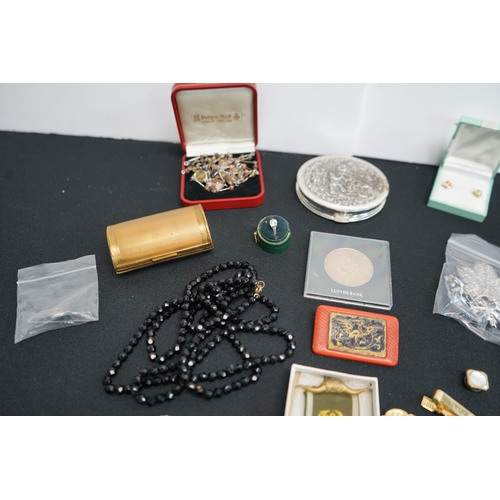 444 - Interesting Mixed Lot of Jewellery etc