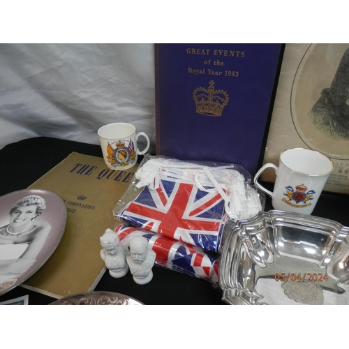 243 - Good Lot of Vintage Royalty Collectables