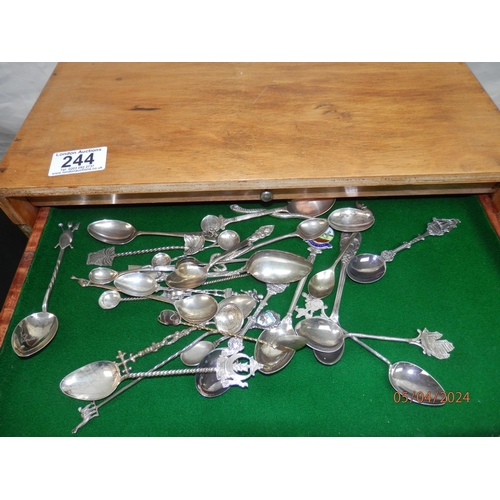 244 - Good Collection of Tea Spoons to Include Silver, Silver Plate and White Metal examples in a Set of C... 