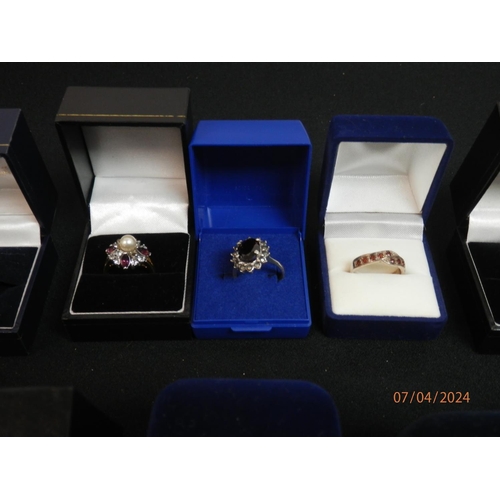 331 - Good Collection of Vintage and Antique Silver Rings