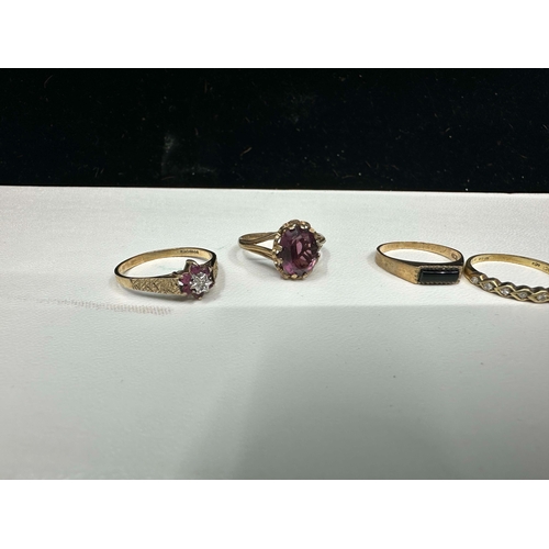 1218 - Lot of 9ct Gold Rings to include Platinum Set Diamond Trilogy Ring (Total Weight 15.54g)