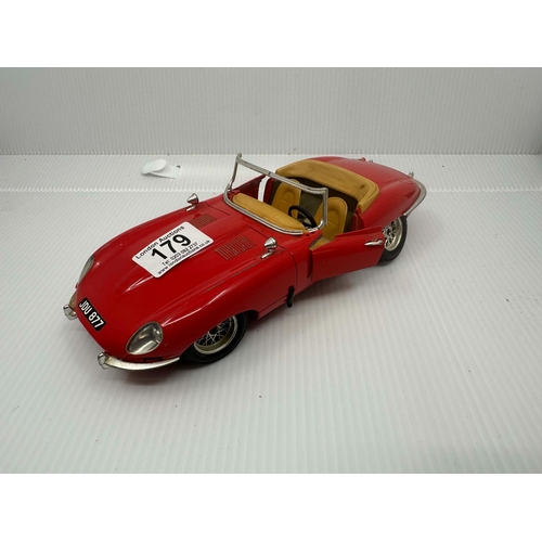 179 - 1961 Burago Jaguar E Type 1/18 Scale Diecast model