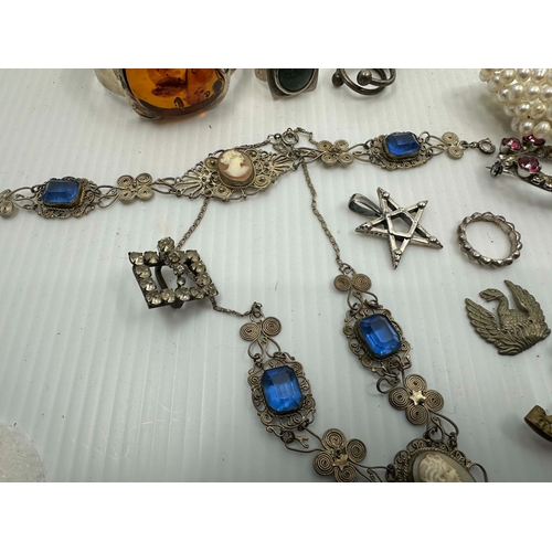 4A - Good Collection of Hallmarked Silver Jewellery, Medals etc