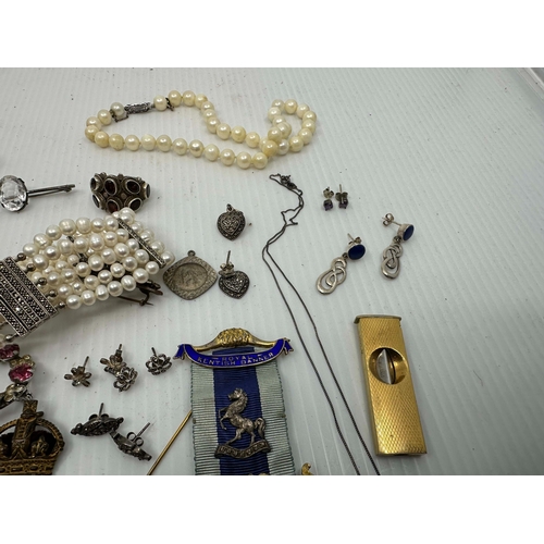 4A - Good Collection of Hallmarked Silver Jewellery, Medals etc