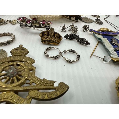 4A - Good Collection of Hallmarked Silver Jewellery, Medals etc