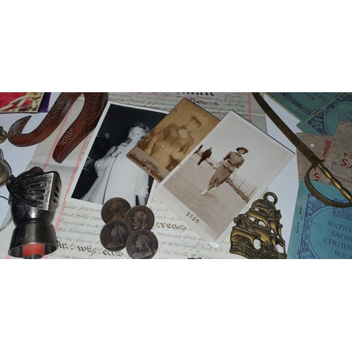 187B - Mixed lot of house clearance items / curios including Jewellery, Coins, smalls etc.