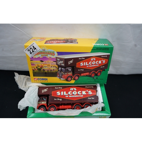 224 - Mint & Boxed Foden Closed Pole Truck Set Silcock's of Warrington includes Hot Dog Stand kit