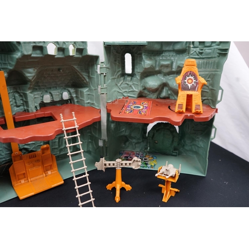 283 - HE Man Masters of the Universe Castle Grayskull