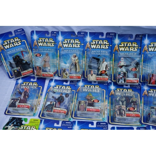 318 - Good Collection of Mint and Boxed Hasbro Star Wars Attack of the Clones Action Figures