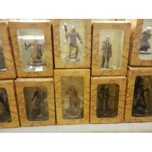 572 - Complete Collection of New Line Cinema Lord of the Rings Lead Figurines