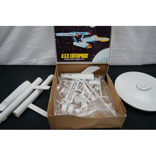 419 - AMT Star Trek USS Enterprise Space Ship Model Kit Unassembled