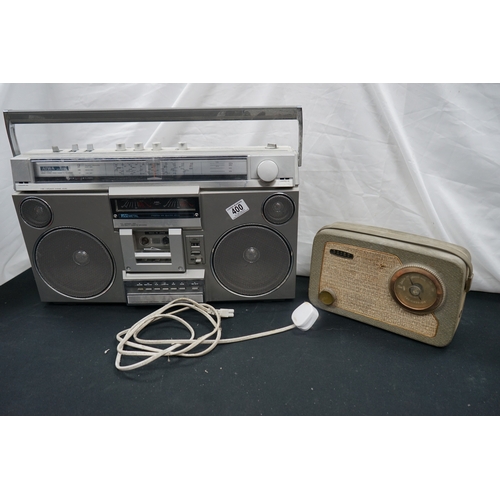 400 - Vintage Bairo Radio and a Vintage Aiwa Stereo 968 Boom Box