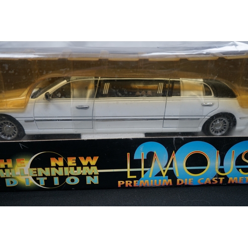 416 - Mint and Boxed New Millennium Edition 1:18 Scale Limousine 2000 Diecast Vehicle