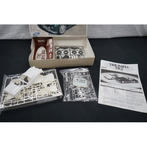 420 - Triumph TR2 Gunze Sangyo 1:24 Model Kit