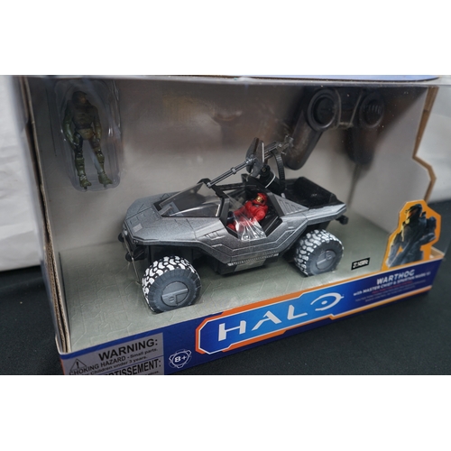 465 - Mint and Boxed Halo Warthog with Master Chief & Spartan MK VI RADIO CONTROL CAR