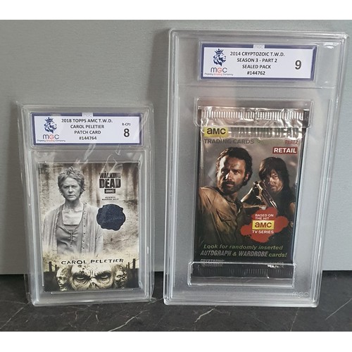 34 - Graded Walking Dead -  Carol Relic card and sealed pack