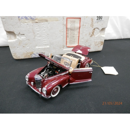 390 - Mint and Boxed Franklin Mint 1957 Mercedes 300SC Diecast Car