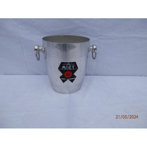 719 - Vintage Moet and Chandon Champagne Ice Bucket