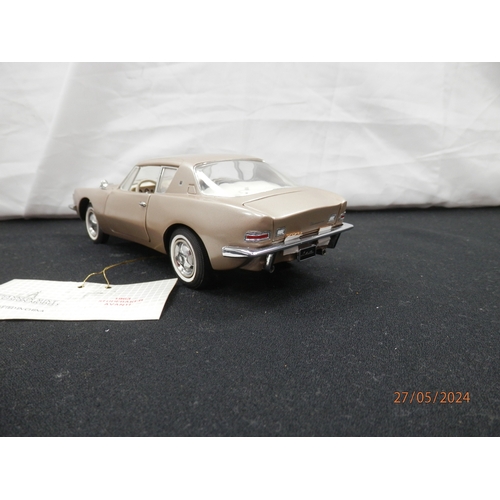 395 - Franklin Mint Mint and Boxed 1963 Studebaker Avantii Diecast Car