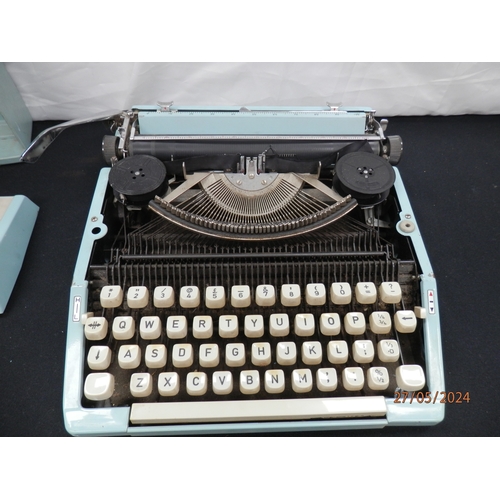 504 - Vintage Imperial Typewriter