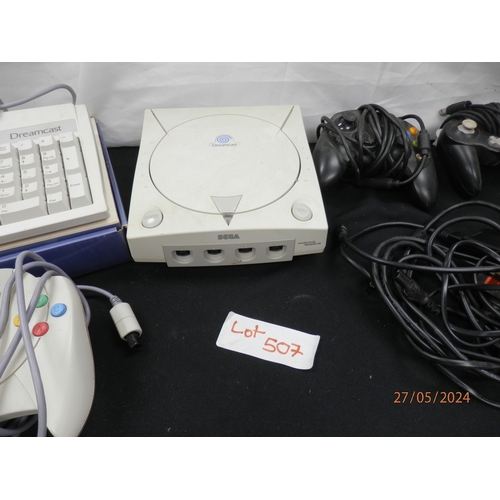 507 - Mixed Retro Gaming Lot to include Sega Dreamcast, Controllers, Keyboard etc