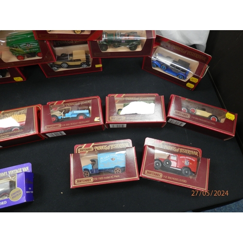 665 - Good Collection of Boxed Diecast Cars and Vehicles