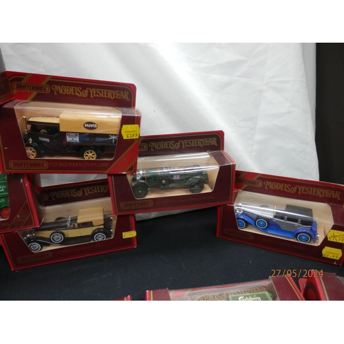 665 - Good Collection of Boxed Diecast Cars and Vehicles