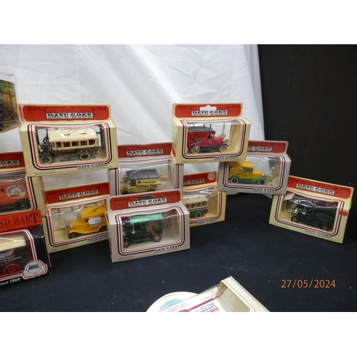 666 - Good Collection of Boxed Diecast Cars and Vehicles