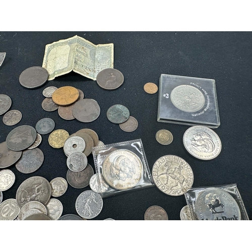 348 - A Good Collection of Coins to include 2 Cartwheel Pennys, Victorian Silver Crown, £2 coins etc