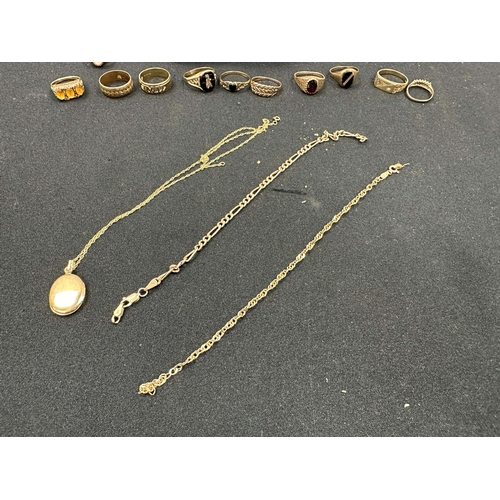 52 - Good Collection of 9ct Gold Jewellery to include Rings, Bracelet etc 41.5g