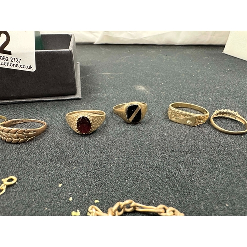 52 - Good Collection of 9ct Gold Jewellery to include Rings, Bracelet etc 41.5g