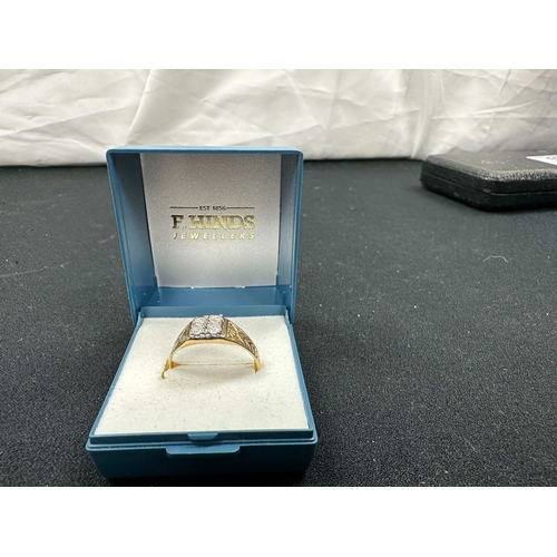 54 - Boxed 9ct Gold Ring Size U