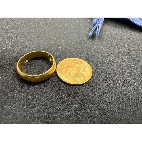 57 - 1912 Half Sovereign Coin and a 22ct Gold Wedding Band Size M  
Half Sovereign 3.99g
Ring 5.6g