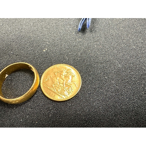 57 - 1912 Half Sovereign Coin and a 22ct Gold Wedding Band Size M  
Half Sovereign 3.99g
Ring 5.6g