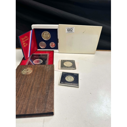 682 - Group of American Coins: To Include 1882 Silver Dollar, US Mint Bicentennial Silver Proof Set, 1974 ... 