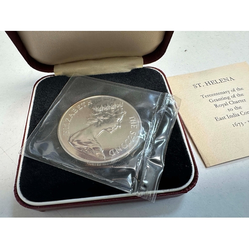 684 - 1973 ST HELENA TERCENTENARY SILVER PROOF 25 PENCE CROWN - Royal Mint sealed