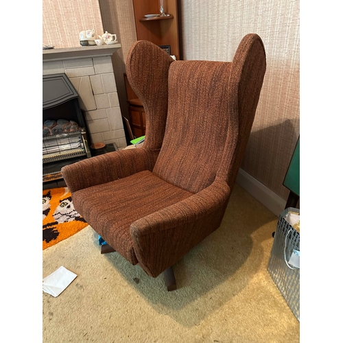 98t - Mid Century 1960s Swivel Armchair