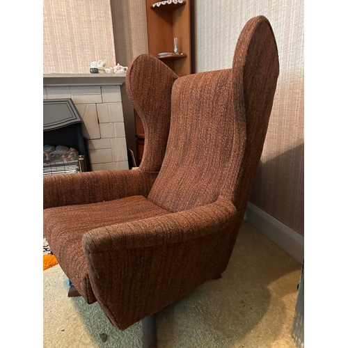 98t - Mid Century 1960s Swivel Armchair