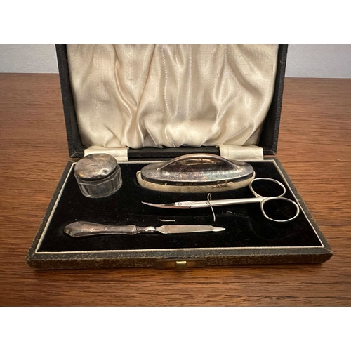 89 - Art Deco Cased Silver Manicure Set