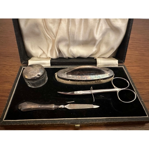 89 - Art Deco Cased Silver Manicure Set